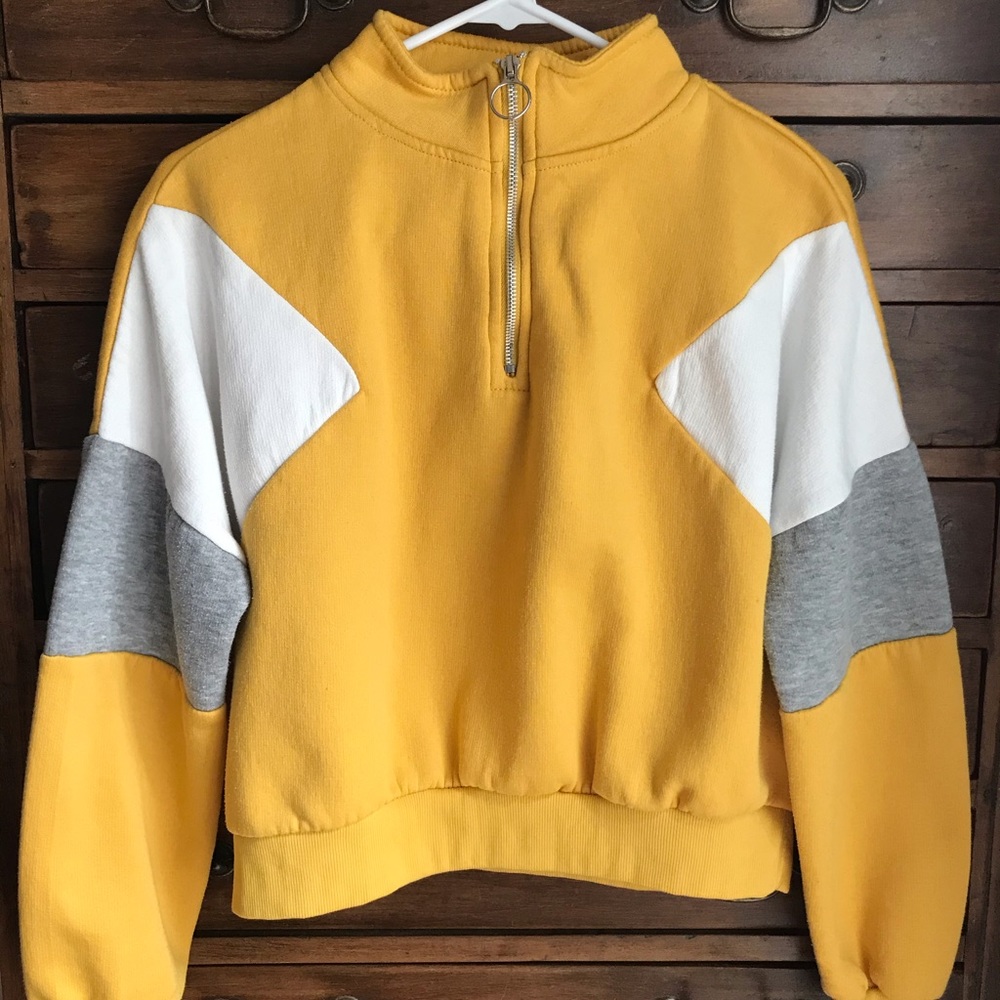 Pull&bear yellow cropped sweatshirt quarter zip